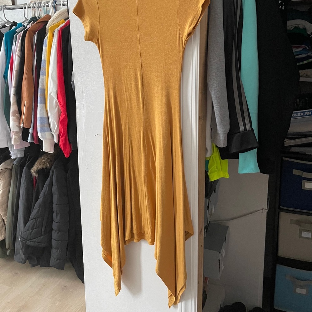 Dress - Picture 2 of 2